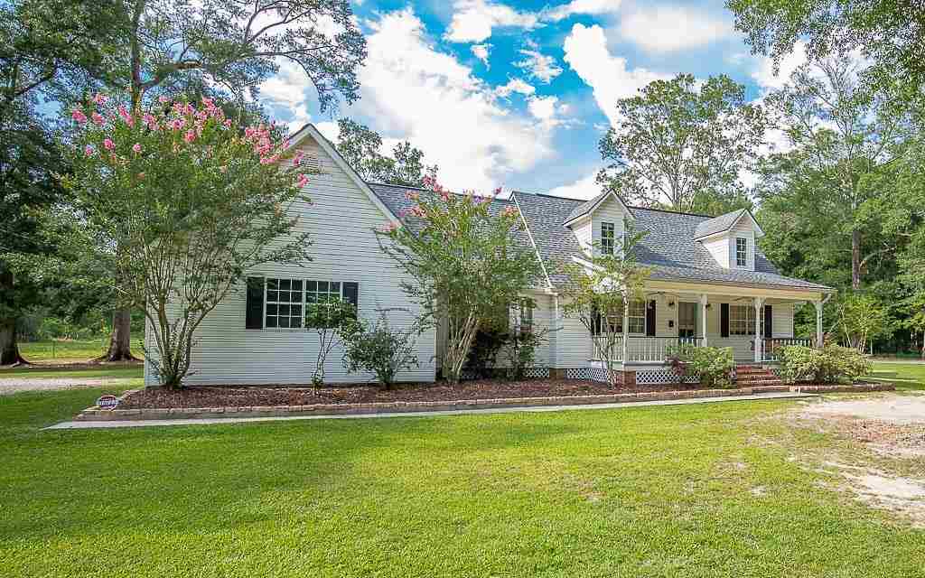 19805 McLin Road Livingston, LA 70754 - Photo 1 of 9 Gallery Image 1