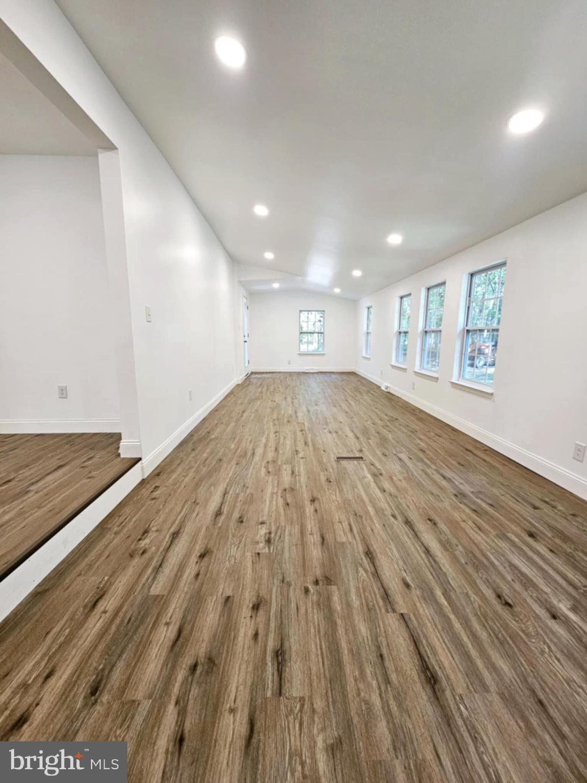 445 Weymouth Road Buena, NJ 08310 - Photo 9 of 26