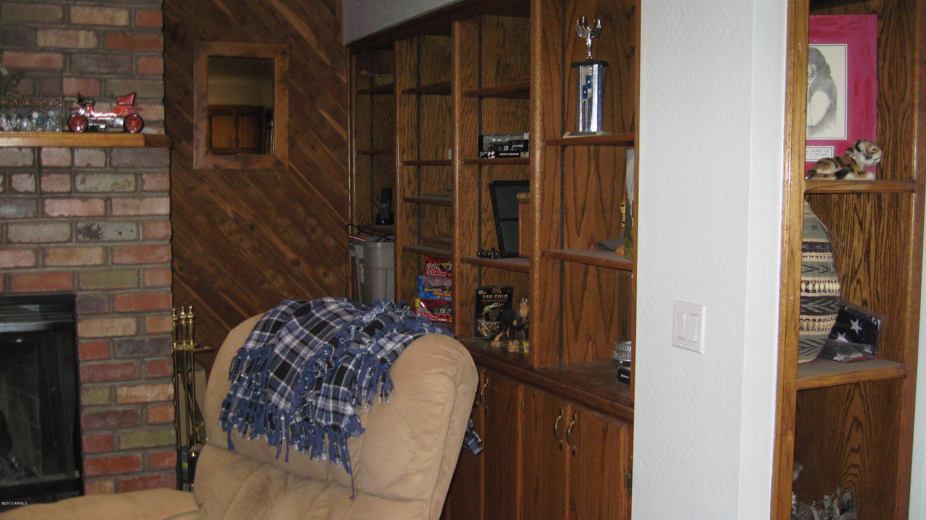 3048 West Redfield Road Phoenix, AZ 85053 - Photo 11 of 18 IMG_1930
