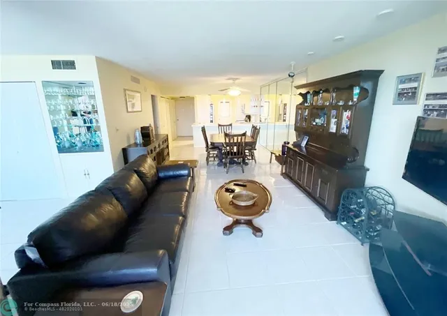 $225,000 | 6461 Northwest 2nd Avenue, Unit 5090, Boca Raton, FL 33487