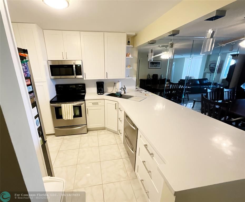 6461 Northwest 2nd Avenue, Unit 5090 Boca Raton, FL 33487 - Photo 2 of 54