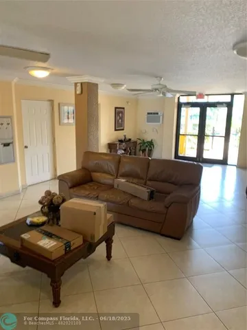 $225,000 | 6461 Northwest 2nd Avenue, Unit 5090, Boca Raton, FL 33487