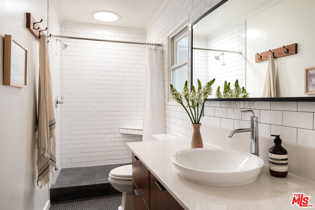 2652 Range Road Los Angeles, CA 90065 - Photo 13 of 29