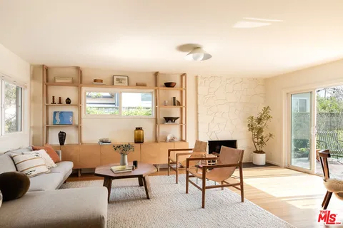 $1,599,000 | 2652 Range Road, Los Angeles, CA 90065