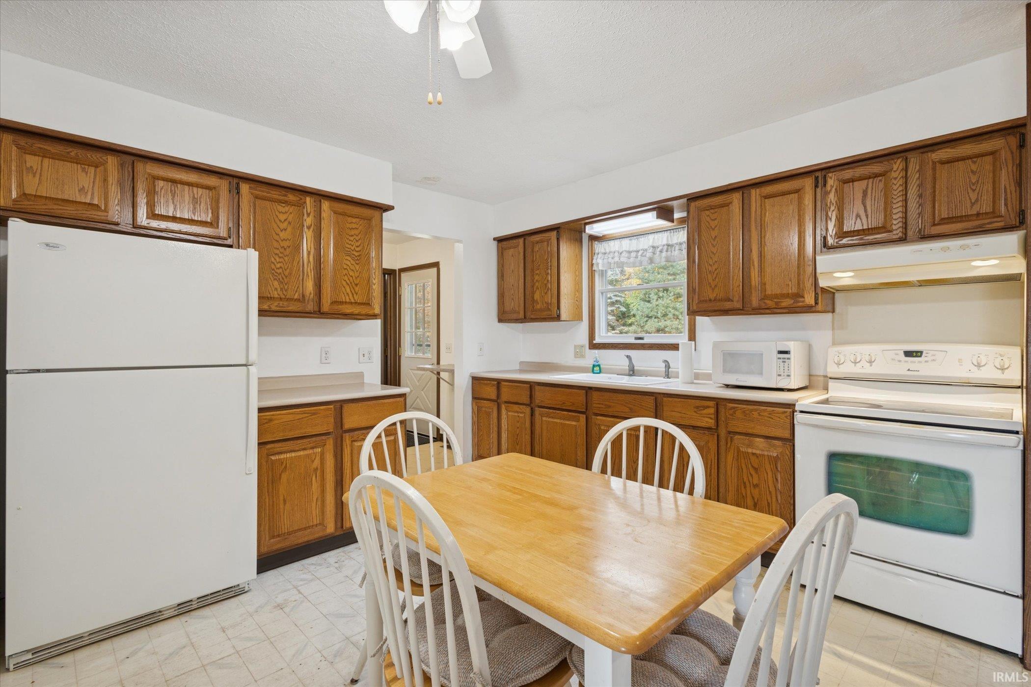 28289 Stanton Road Walkerton, IN 46574 - Photo 7 of 32