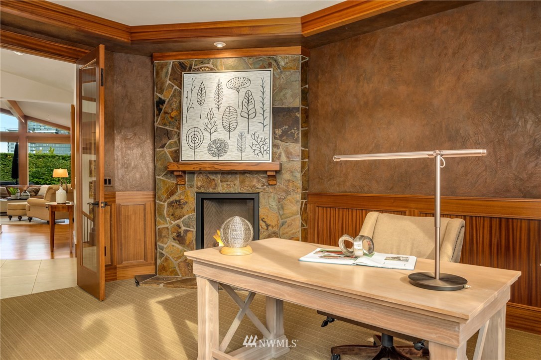 916 Belfair Road Bellevue, WA 98004 - Photo 17 of 40 Gallery Image 17