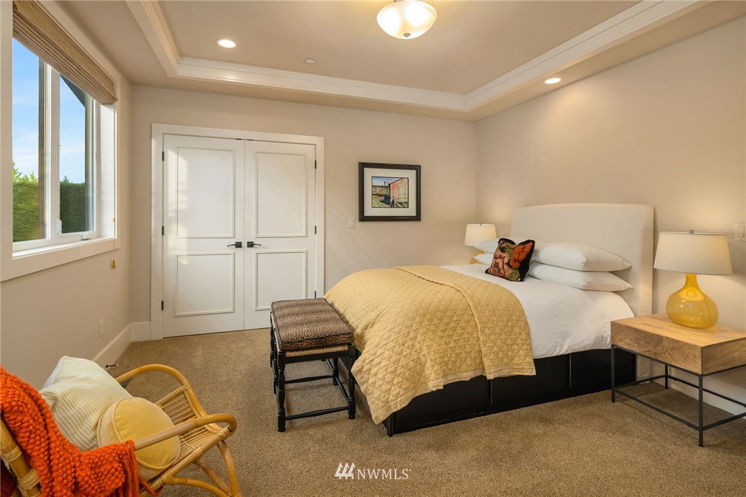 916 Belfair Road Bellevue, WA 98004 - Photo 26 of 40 Gallery Image 26