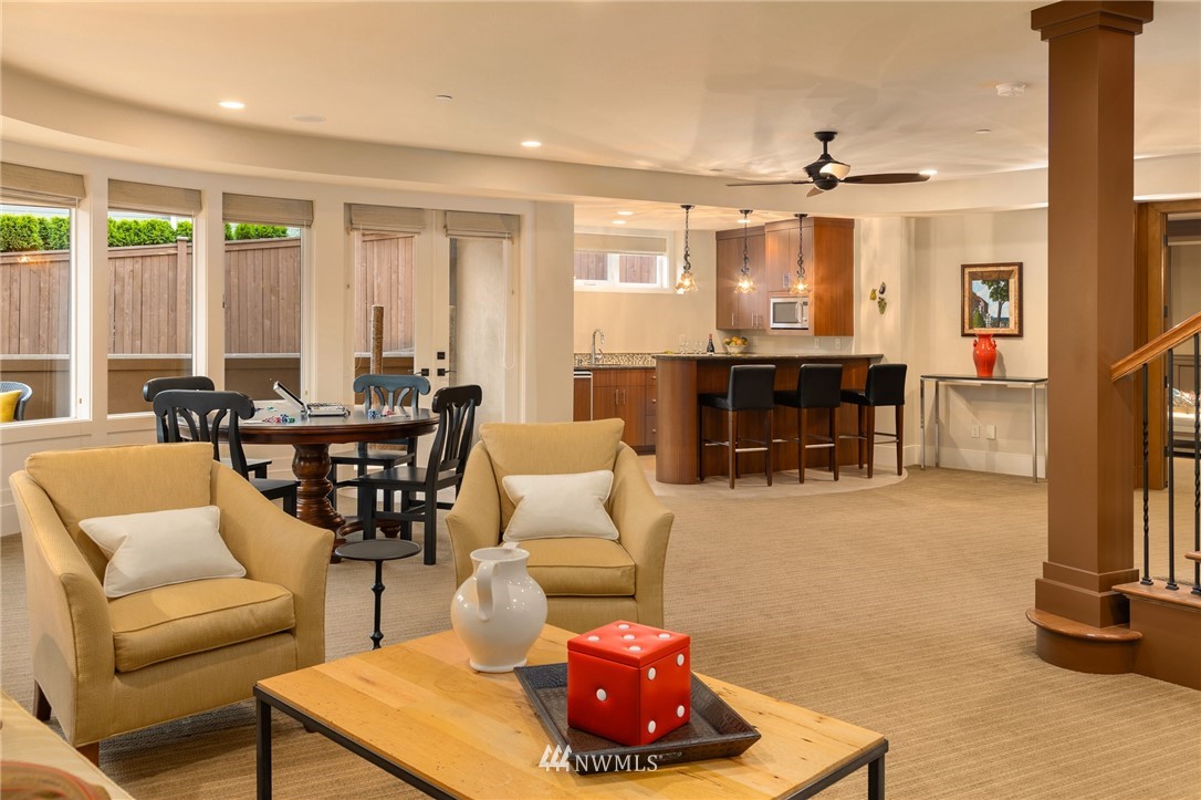 916 Belfair Road Bellevue, WA 98004 - Photo 29 of 40 Gallery Image 29