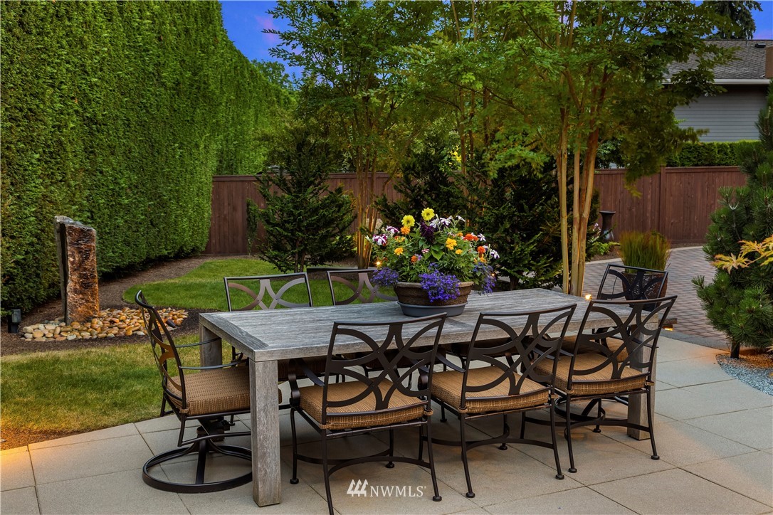916 Belfair Road Bellevue, WA 98004 - Photo 37 of 40 Gallery Image 37