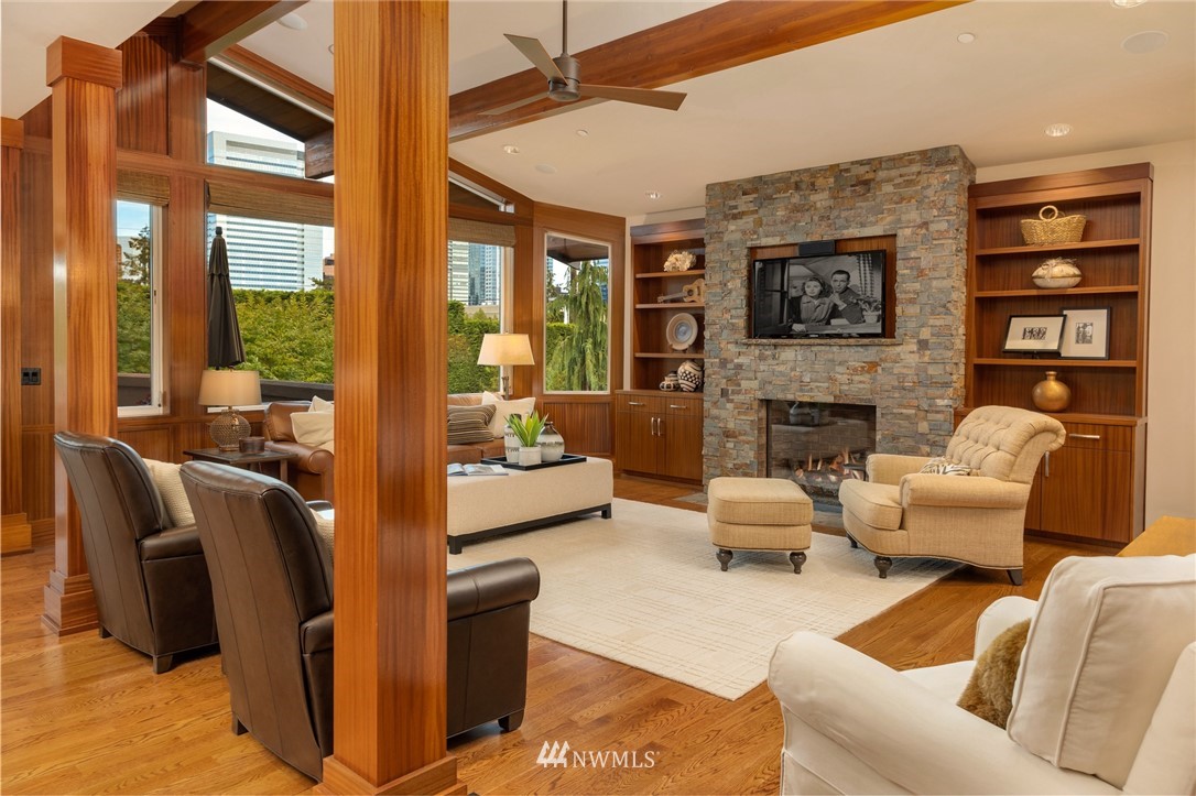 916 Belfair Road Bellevue, WA 98004 - Photo 7 of 40 Gallery Image 7