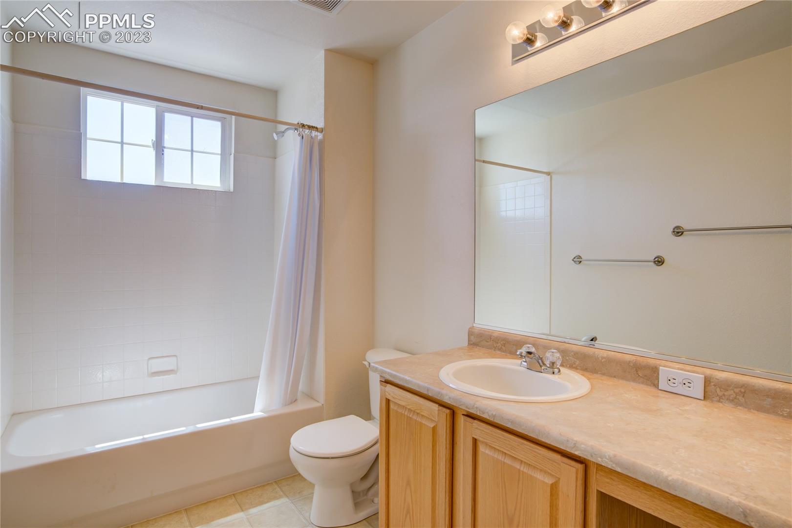 7730 Midnight Road Peyton, CO 80831 - Photo 23 of 50 2nd floor, 3rd full bathroom