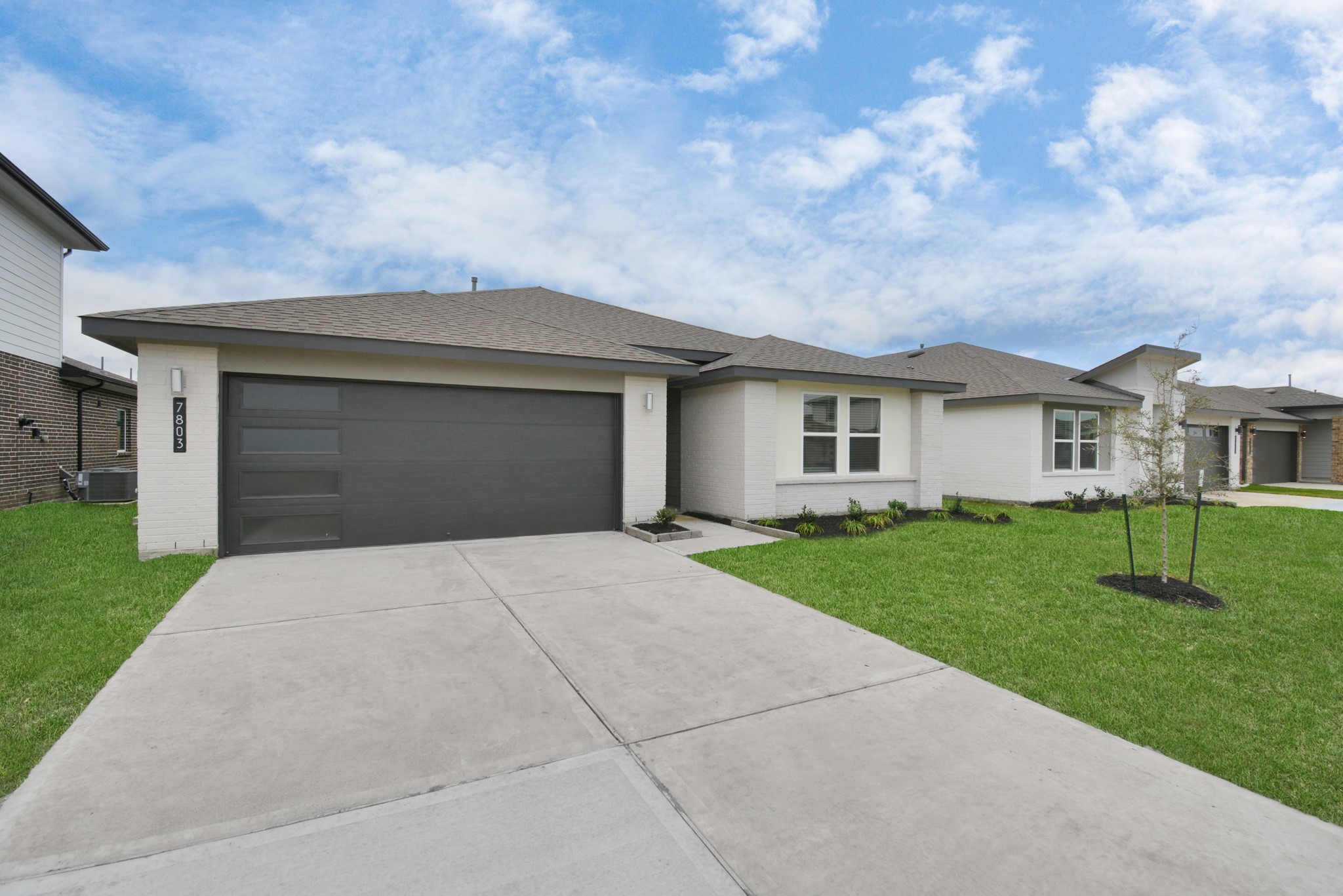 7803 Golden Rubia Lane Rosharon, TX 77583 - Photo 1 of 44
