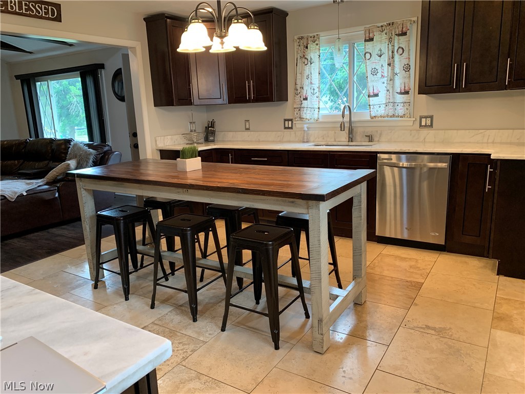 2158 Rockefeller Road Wickliffe, OH 44092 - Photo 4 of 22 Gallery Image 4