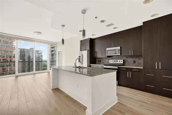 $3,500 | 1080 Peachtree Street Northeast, Unit 2004, Atlanta, GA 30309