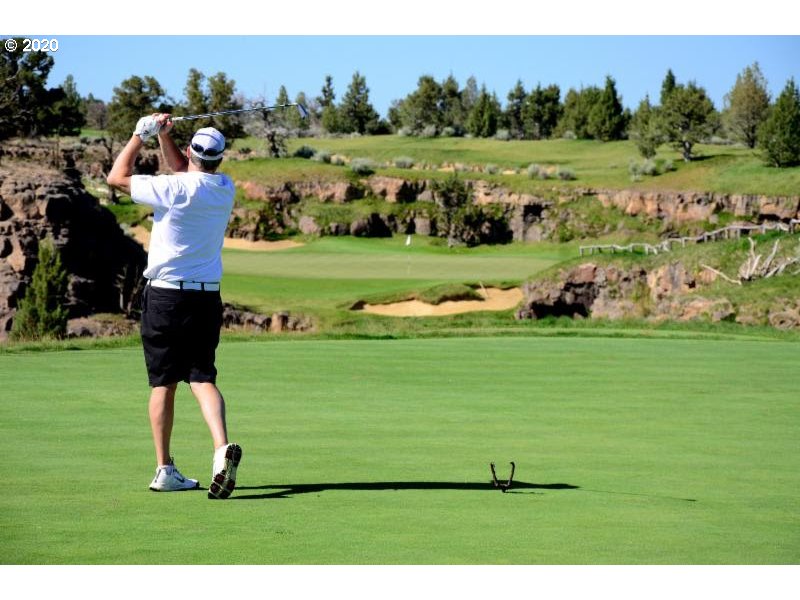 65765 Pronghorn Estates, Unit 24 Bend, OR 97701 - Photo 20 of 24