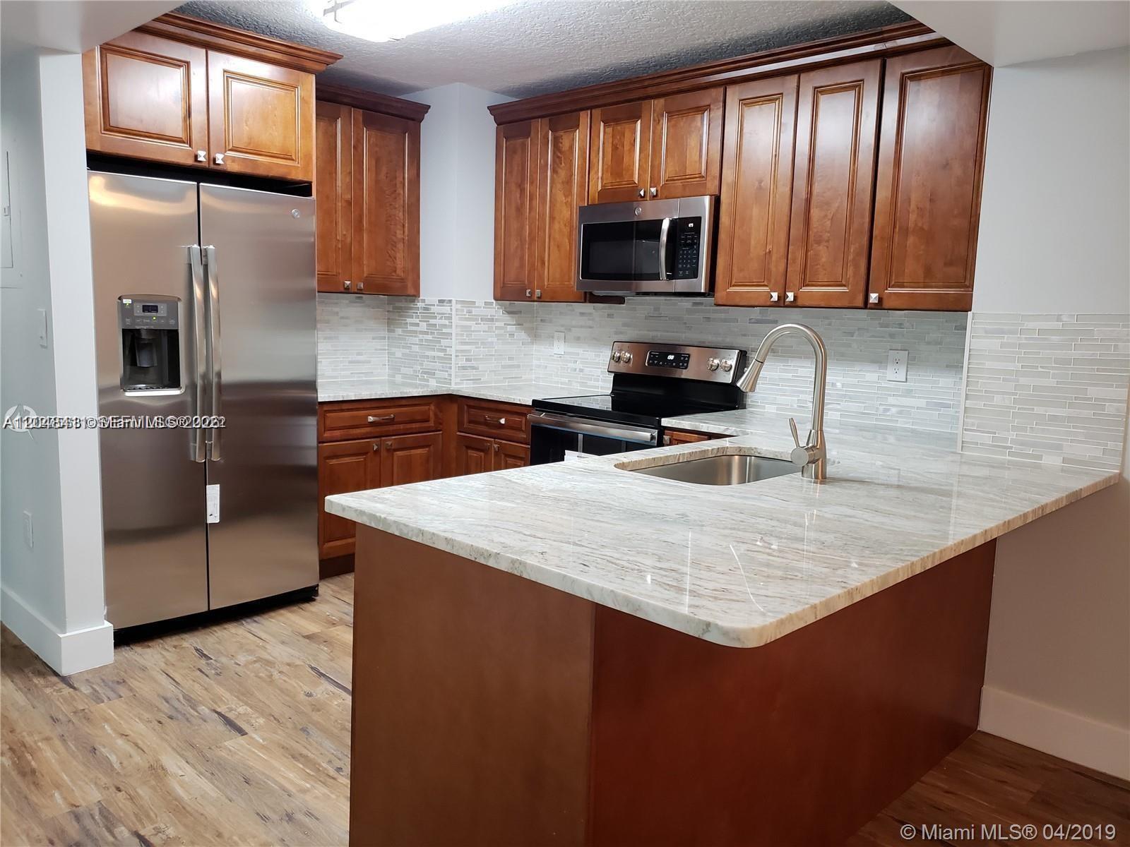 104 Southwest 9th Street, Unit 304 Miami, FL 33130 - Photo 3 of 17