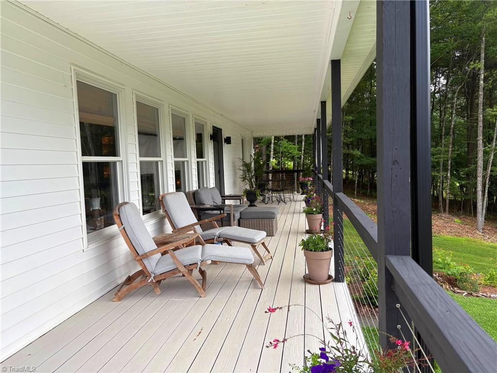 163 Snow Ridge Lane Fancy Gap, VA 24328 - Photo 5 of 47 Gallery Image 5