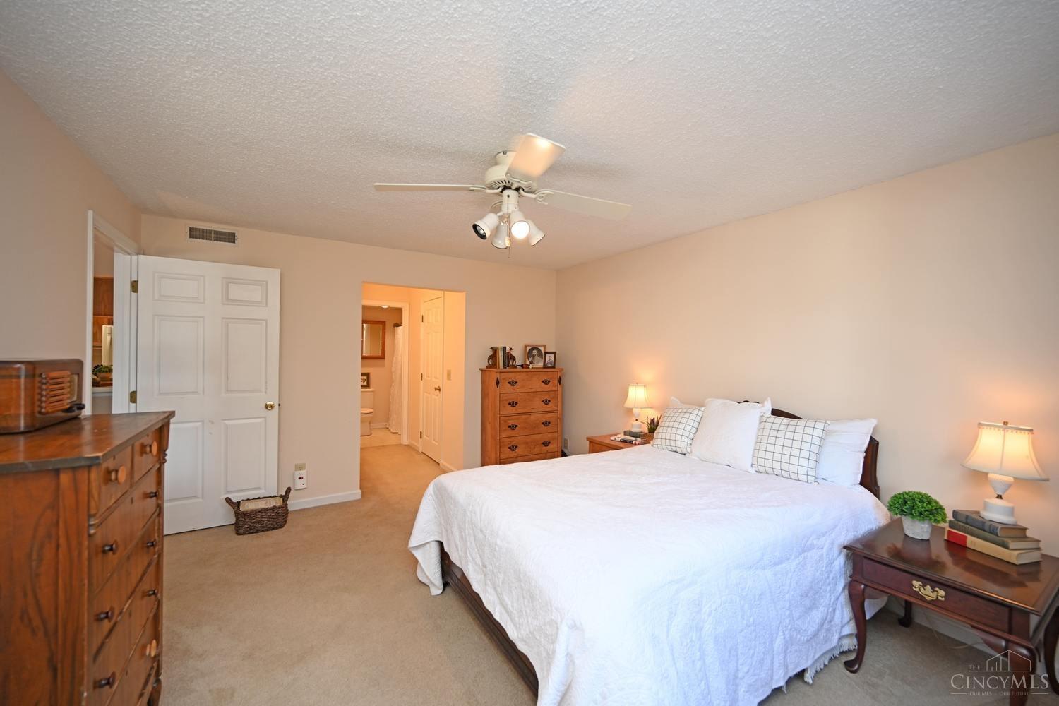 3547 Jessup Road, Unit 2D Cincinnati, OH 45239 - Photo 19 of 29