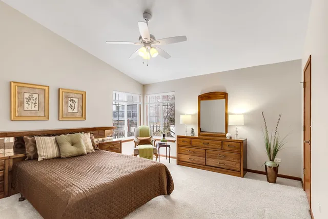 $375,000 | 1216 Darnell Drive, Mundelein, IL 60060