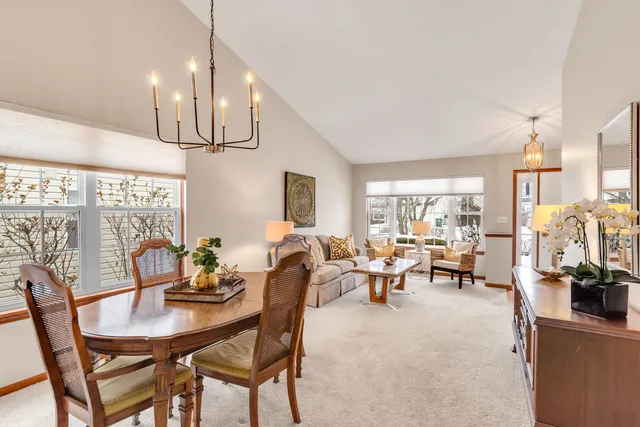 $375,000 | 1216 Darnell Drive, Mundelein, IL 60060