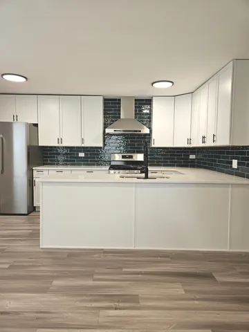 $2,600 | 456 Inverrary Lane, Deerfield, IL 60015