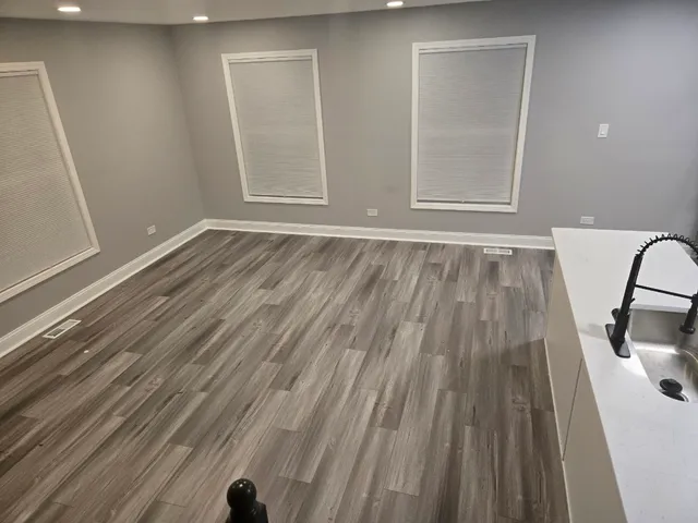 $2,600 | 456 Inverrary Lane, Deerfield, IL 60015