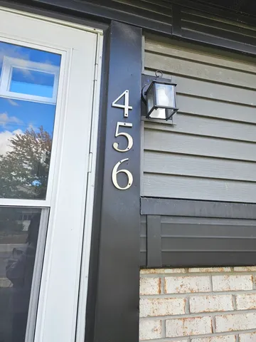 $2,600 | 456 Inverrary Lane, Deerfield, IL 60015