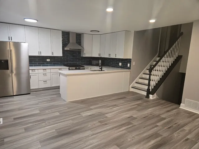 $2,600 | 456 Inverrary Lane, Deerfield, IL 60015