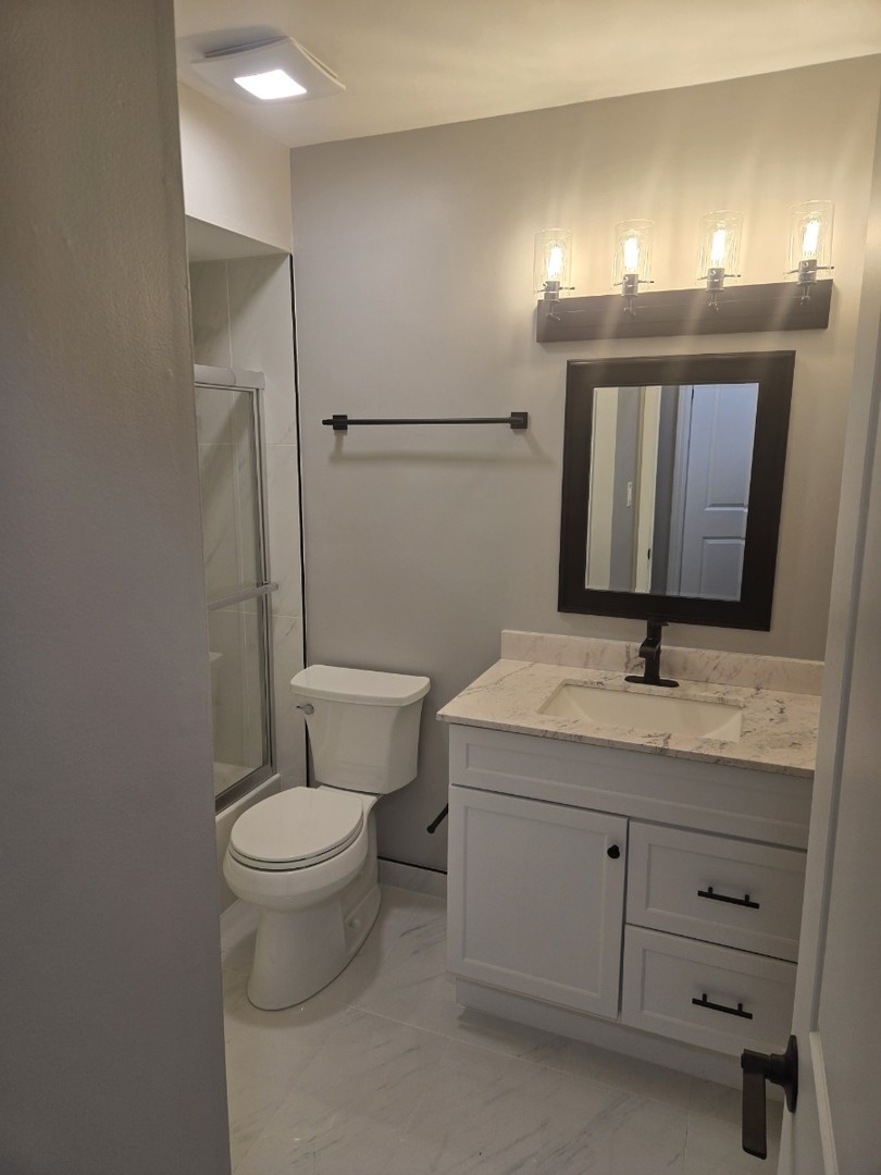 456 Inverrary Lane Deerfield, IL 60015 - Photo 9 of 21