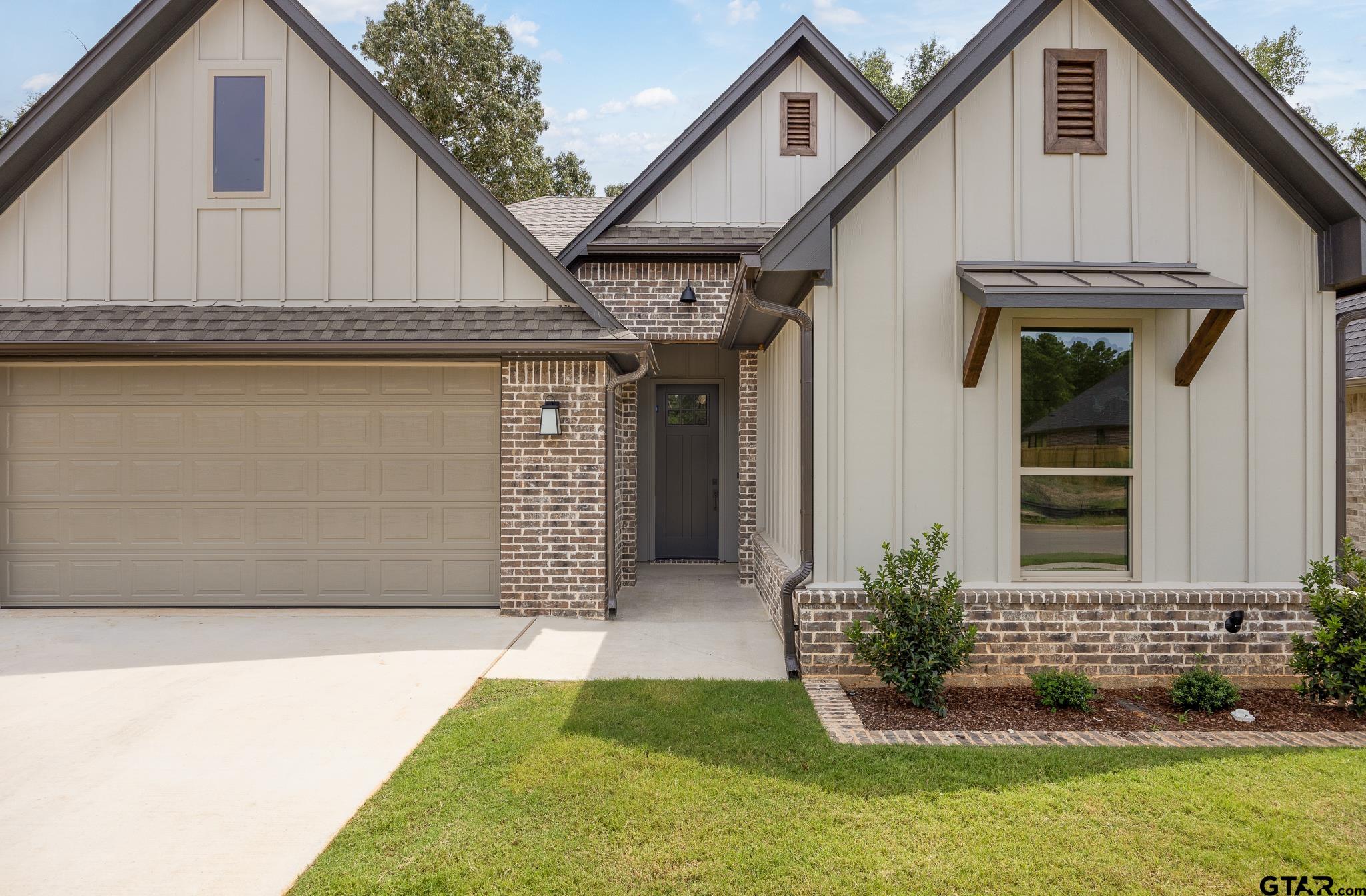 2083 Locklear Lane Tyler, TX 75703 - Photo 2 of 34