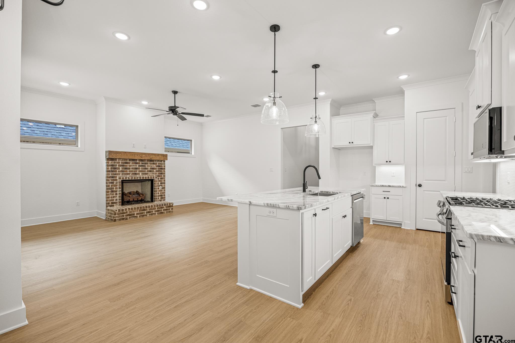 2083 Locklear Lane Tyler, TX 75703 - Photo 5 of 34