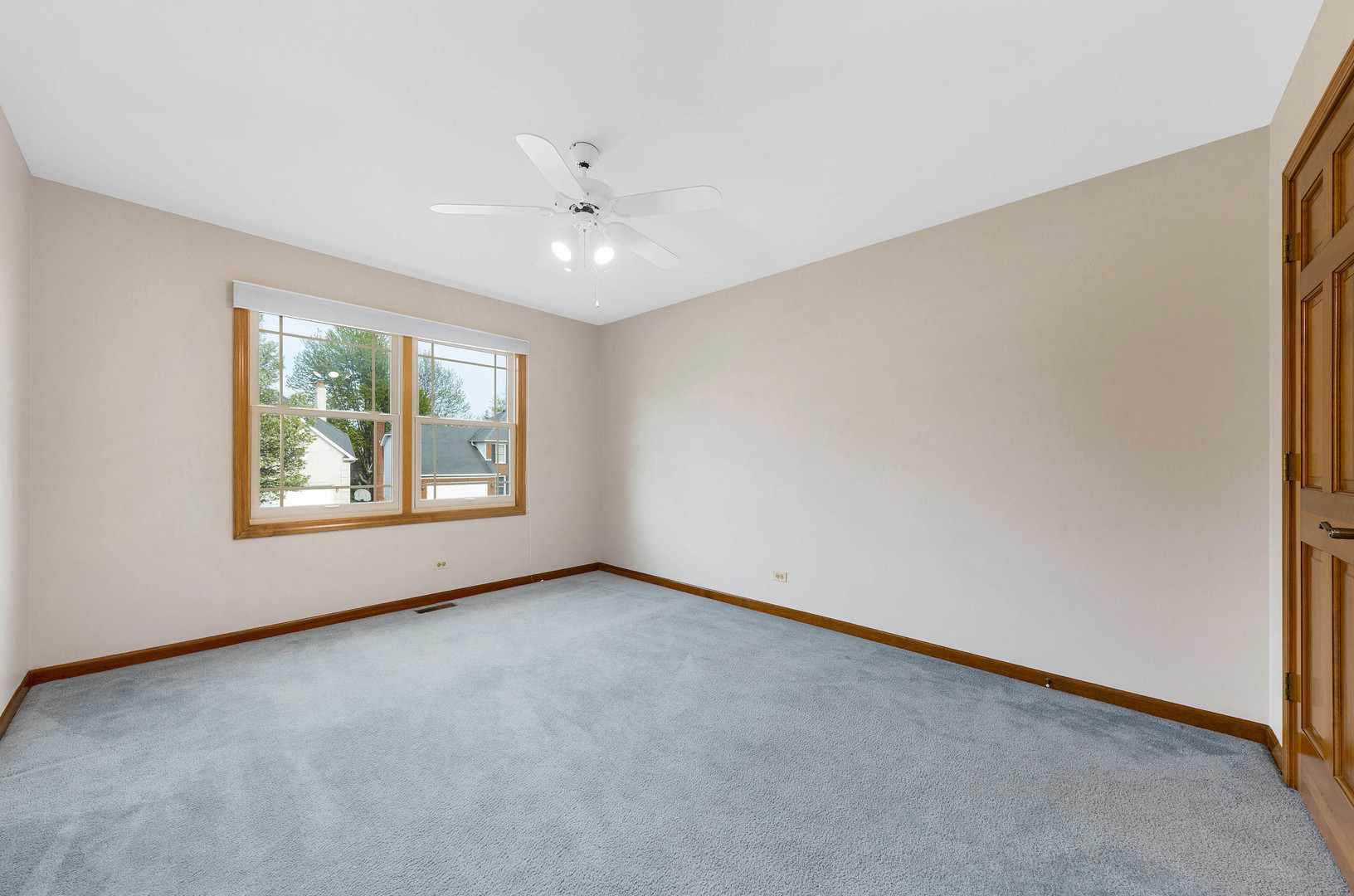 1751 Mundelein Road Naperville, IL 60565 - Photo 27 of 37 an empty room with windows