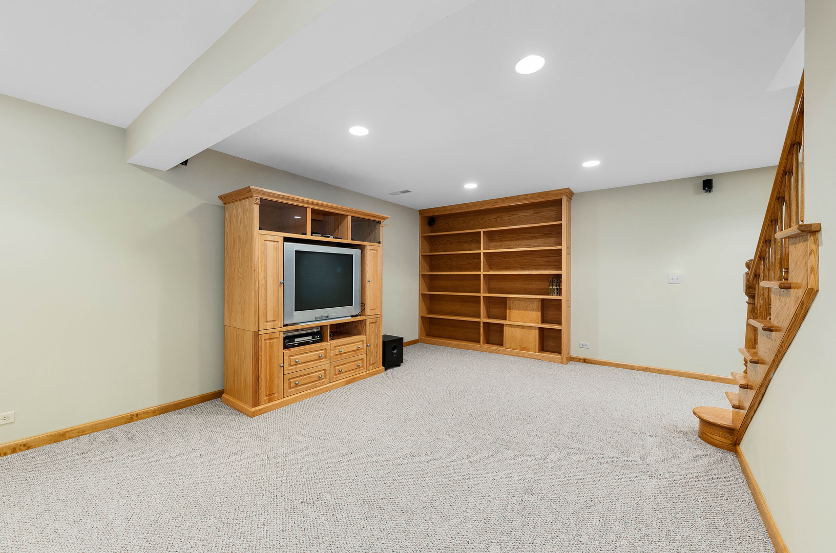 1751 Mundelein Road Naperville, IL 60565 - Photo 30 of 37 a view of an empty room with furniture and a window