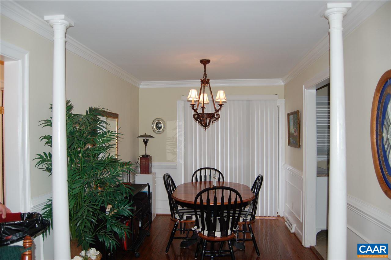 118 Hessian Hills Ridge, Unit 2 Charlottesville, VA 22901 - Photo 5 of 11 a dining room with furniture and window