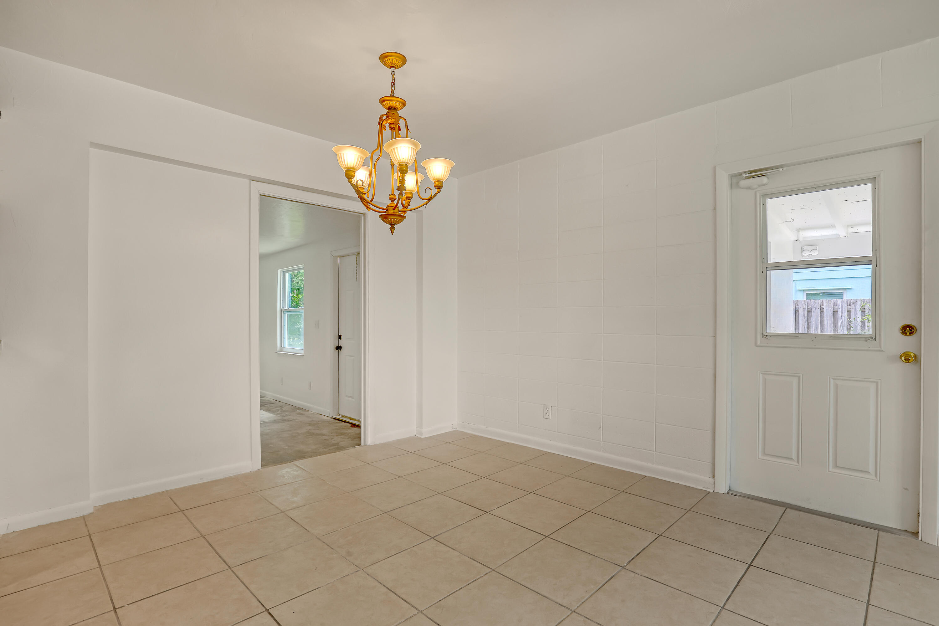 528 Kingfish Road North Palm Beach, FL 33408 - Photo 8 of 39 Dining room