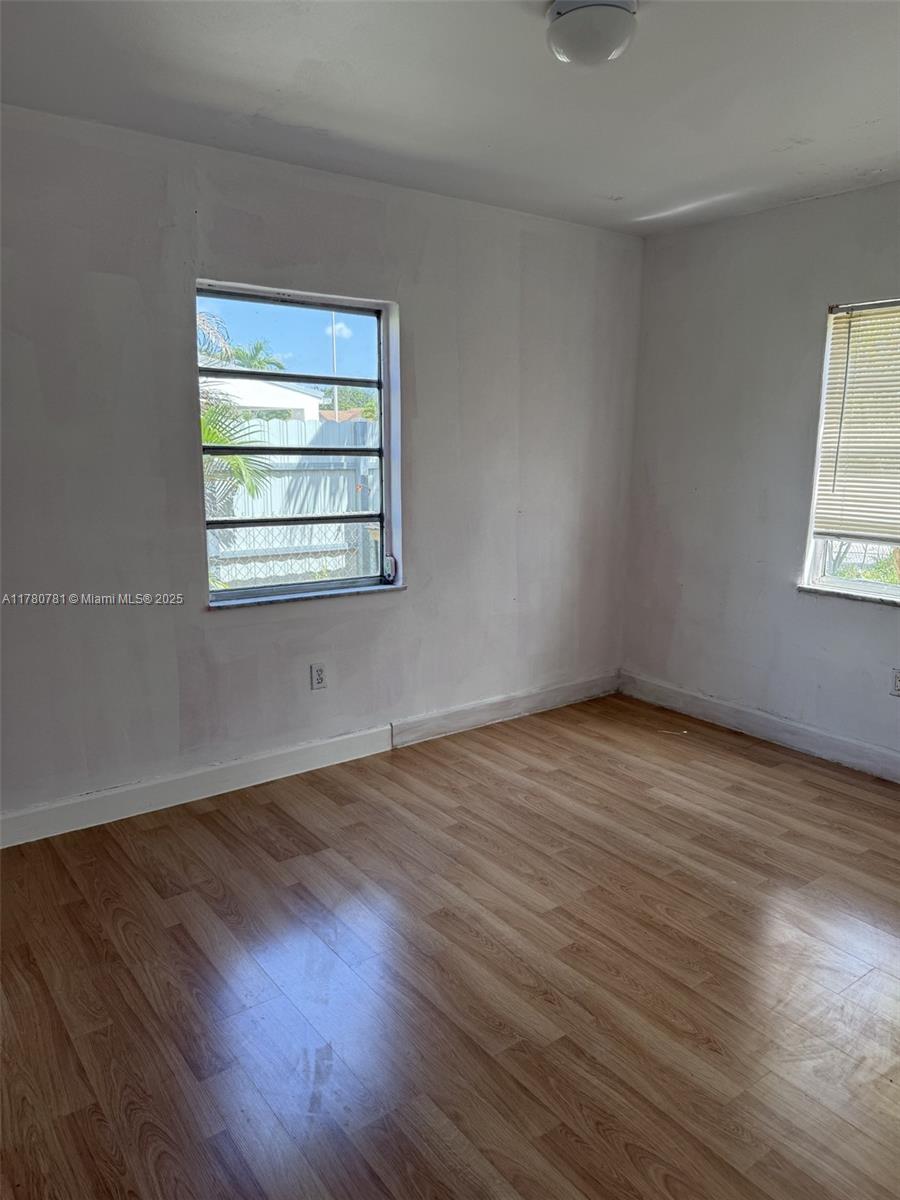 741 Northeast 2nd Place Hialeah, FL 33010 - Photo 5 of 10