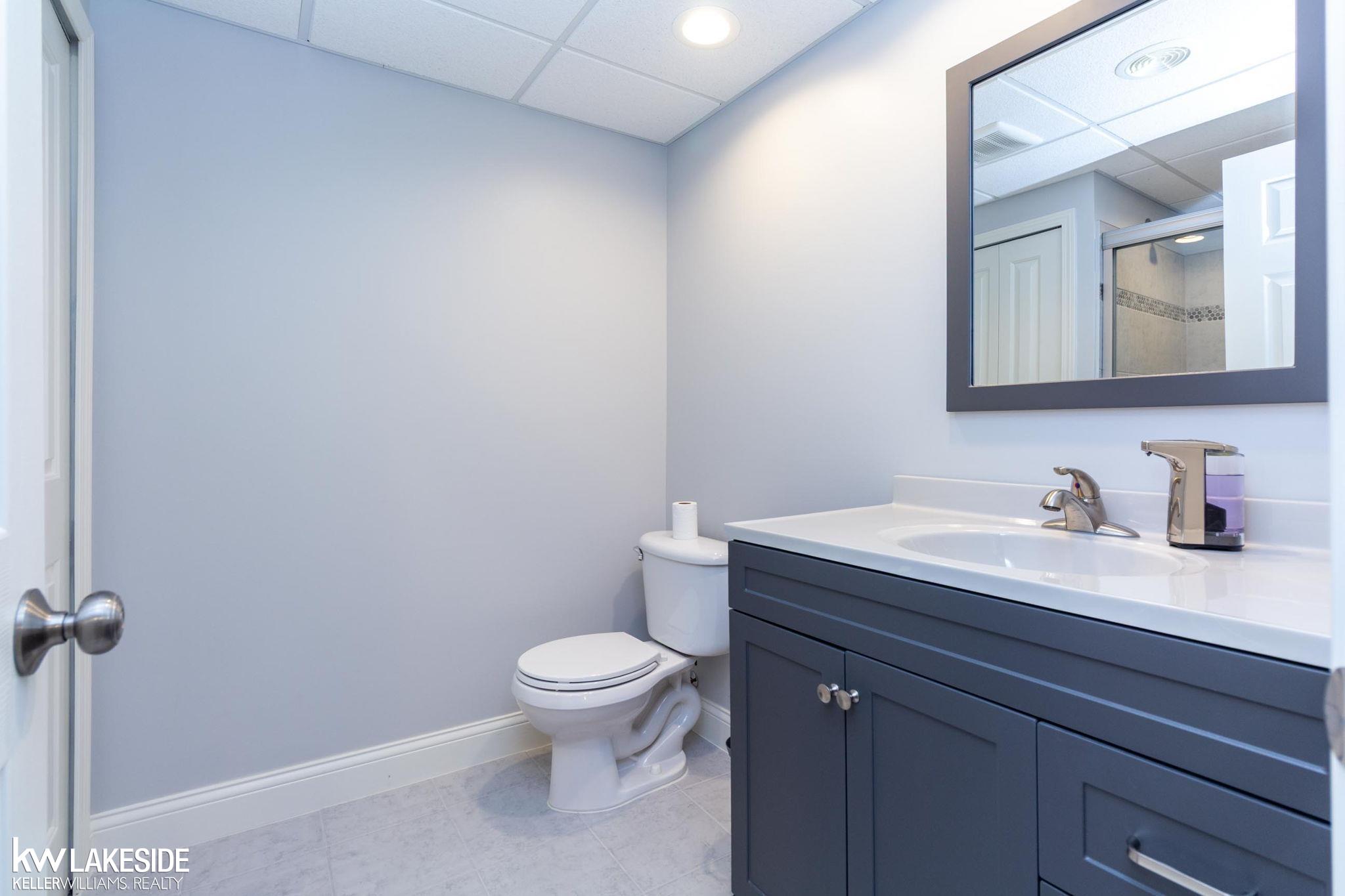 2925 Manorwood Road Troy, MI 48085 - Photo 46 of 70 50184901-9aec2e8a-b3dd-47d8-8816-e83ffb526118.JPG