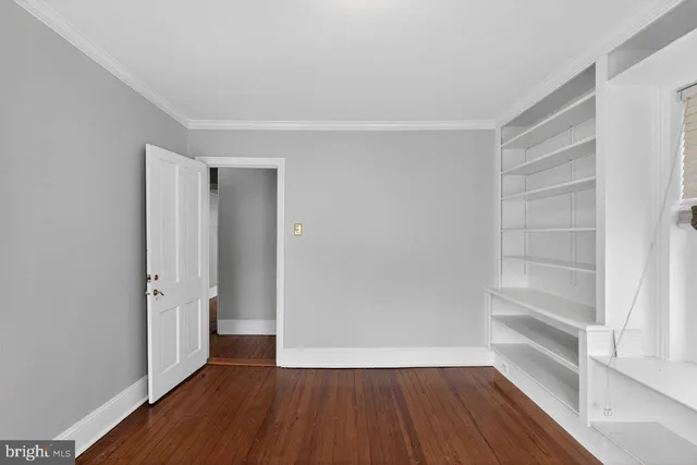 $310,000 | 566 South Bethlehem Pike, Fort Washington, PA 19034