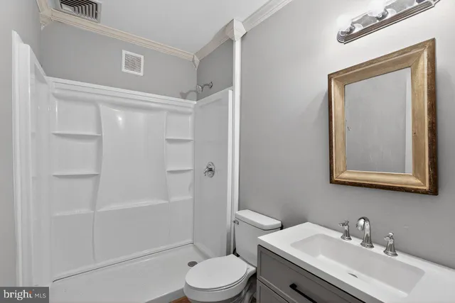 $310,000 | 566 South Bethlehem Pike, Fort Washington, PA 19034