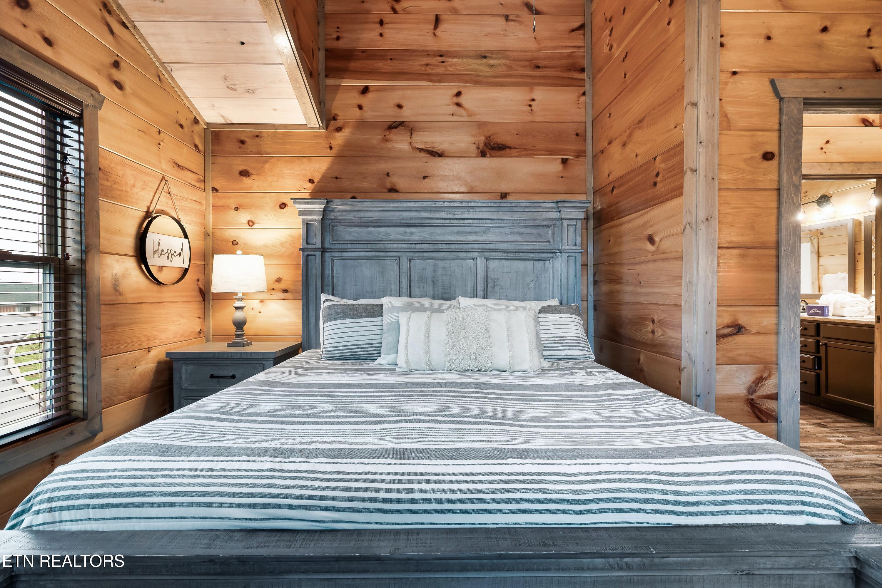 876 Osprey Way Pigeon Forge, TN 37863 - Photo 24 of 47 876O-35