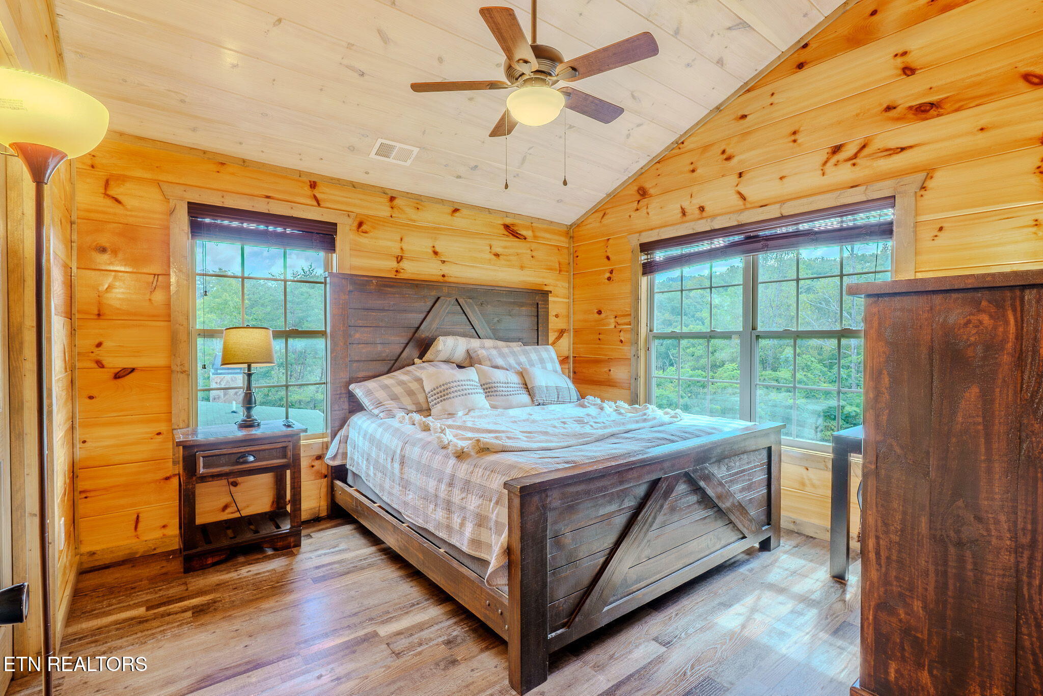 876 Osprey Way Pigeon Forge, TN 37863 - Photo 7 of 47 11-web-or-mls-DSC07308-HDR