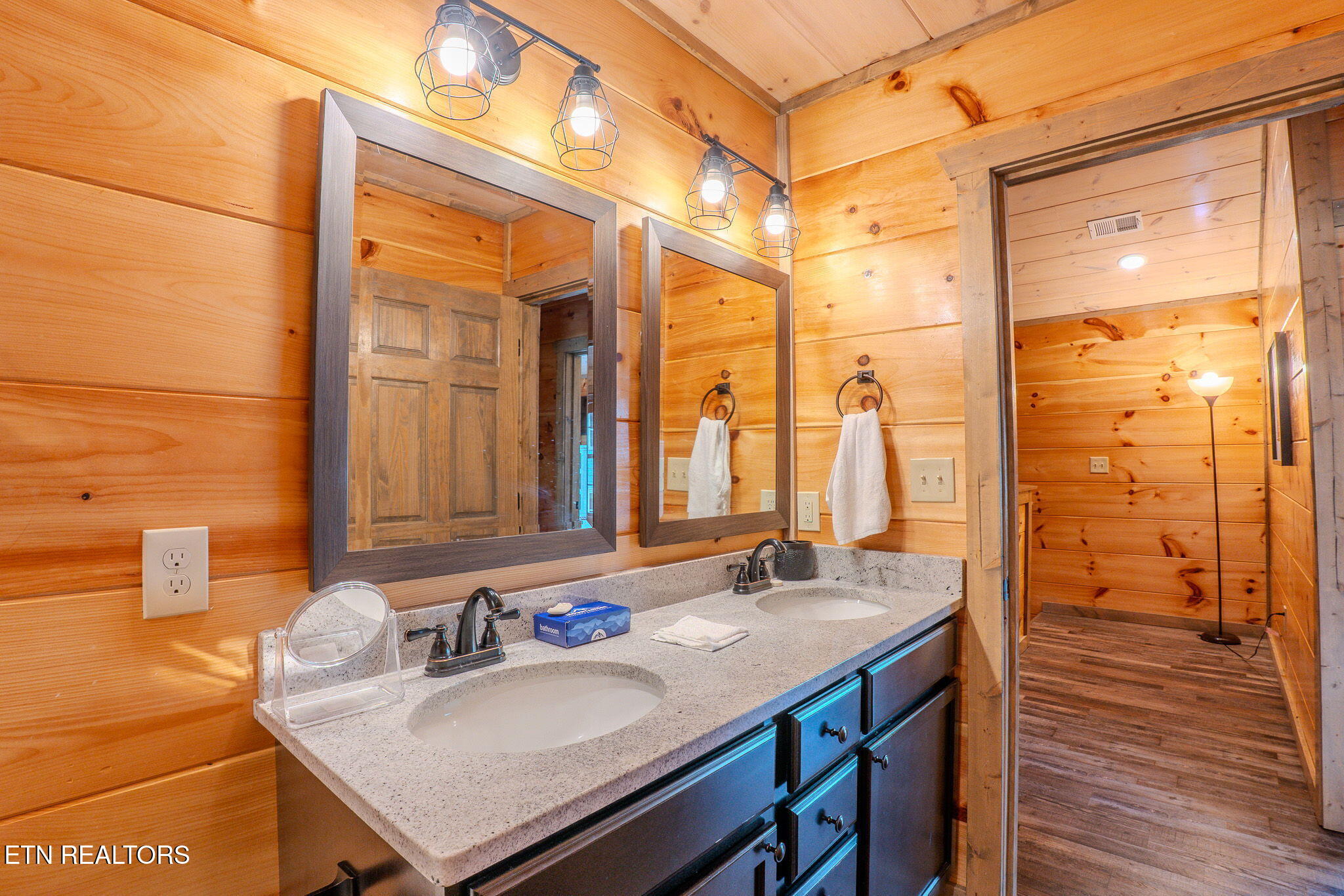 876 Osprey Way Pigeon Forge, TN 37863 - Photo 9 of 47 10-web-or-mls-DSC07287-HDR