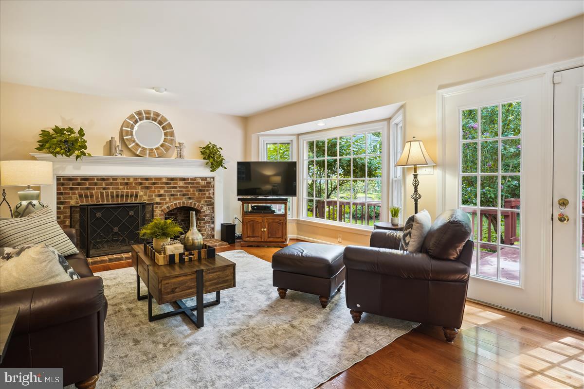 1500 Turtle Rock Lane Reston, VA 20194 - Photo 16 of 76 Famiily Room with Wood Burning Fpl