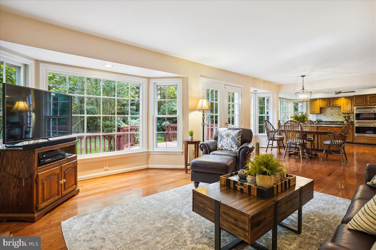 1500 Turtle Rock Lane Reston, VA 20194 - Photo 17 of 76 Another huge bay window expands the space