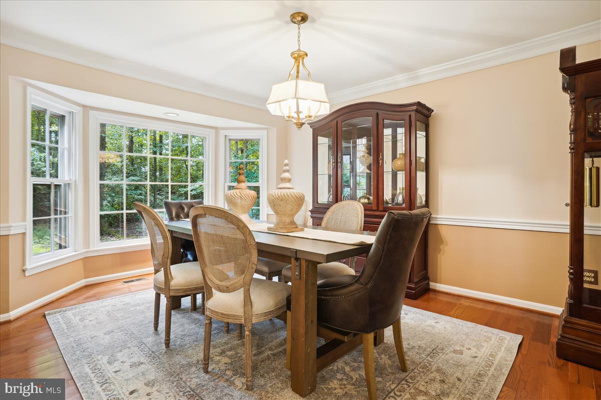1500 Turtle Rock Lane Reston, VA 20194 - Photo 20 of 76 Dining Room with 4th Bay Window