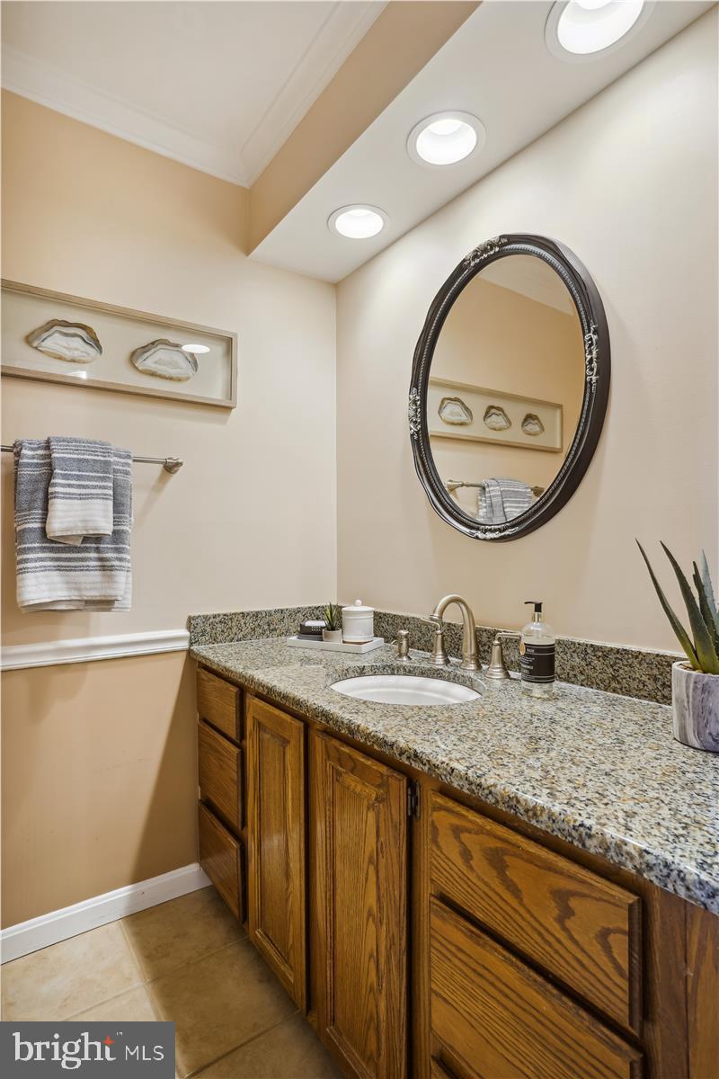 1500 Turtle Rock Lane Reston, VA 20194 - Photo 23 of 76 Powder Rm on Main