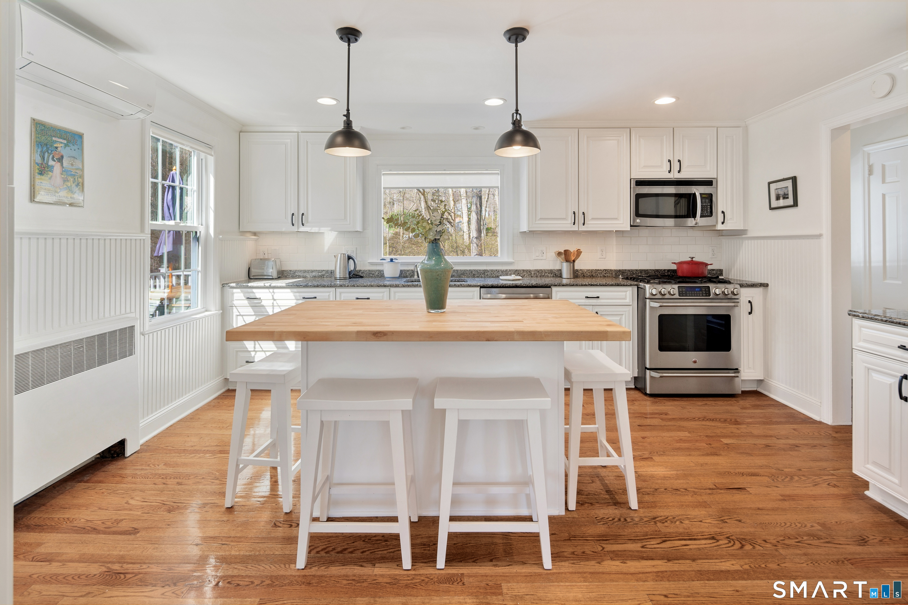 113 Range Road Wilton, CT 06897 - Photo 12 of 35