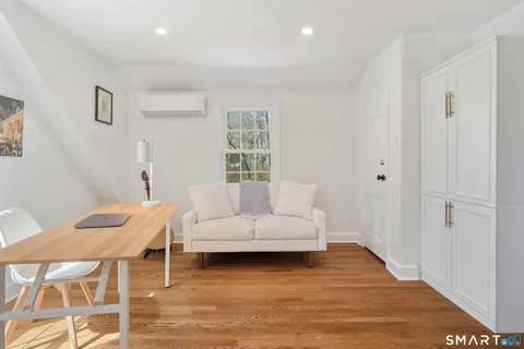 $1,189,000 | 113 Range Road, Wilton, CT 06897