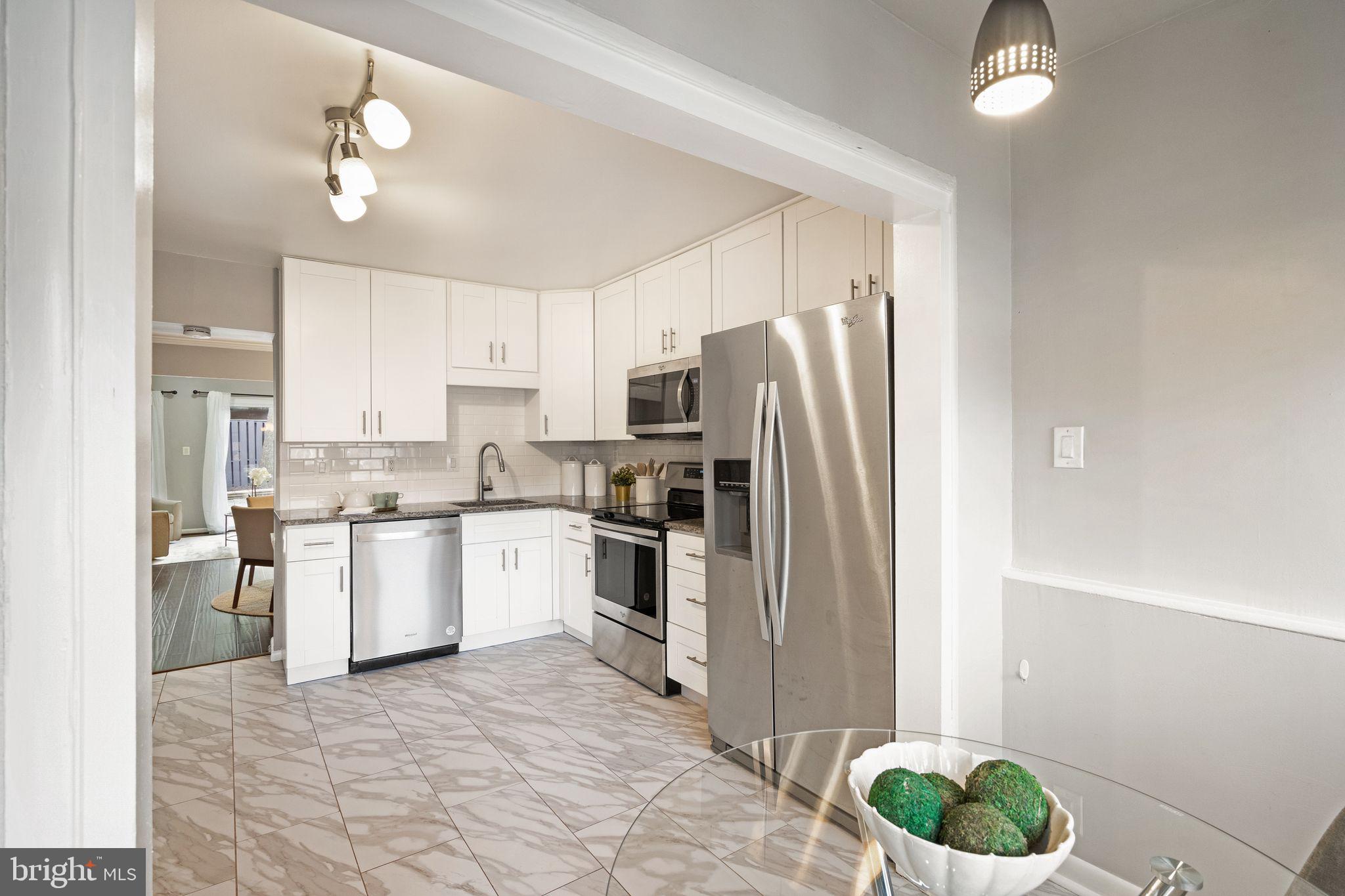 1629 Valencia Way Reston, VA 20190 - Photo 25 of 78