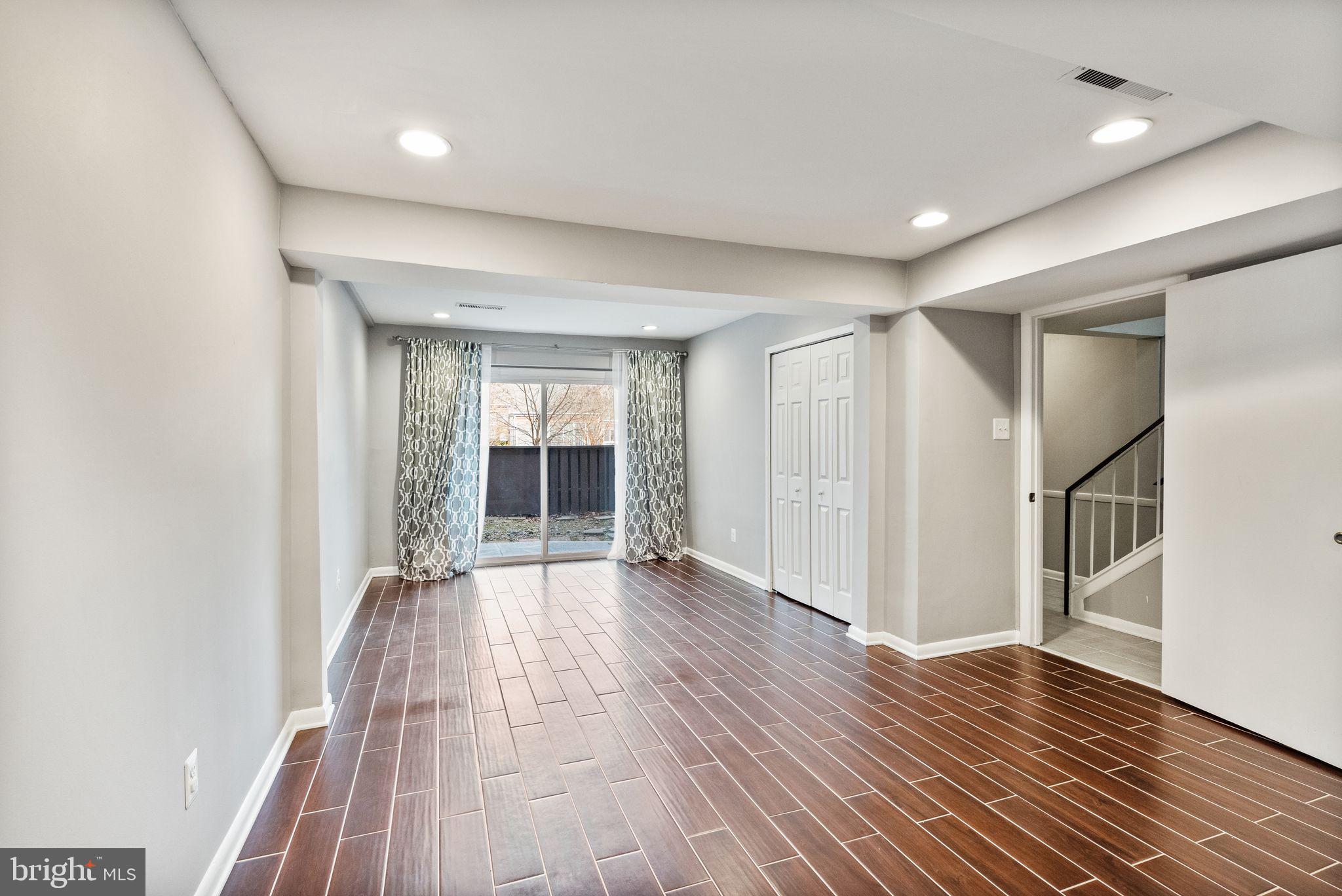 1629 Valencia Way Reston, VA 20190 - Photo 50 of 78